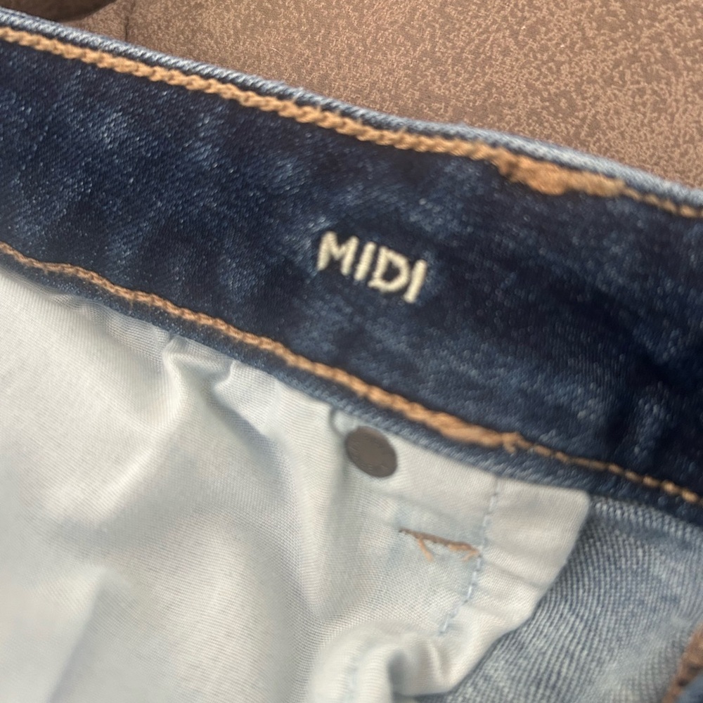 AE Midi Jean Shorts Size 12 - Picture 5 of 5